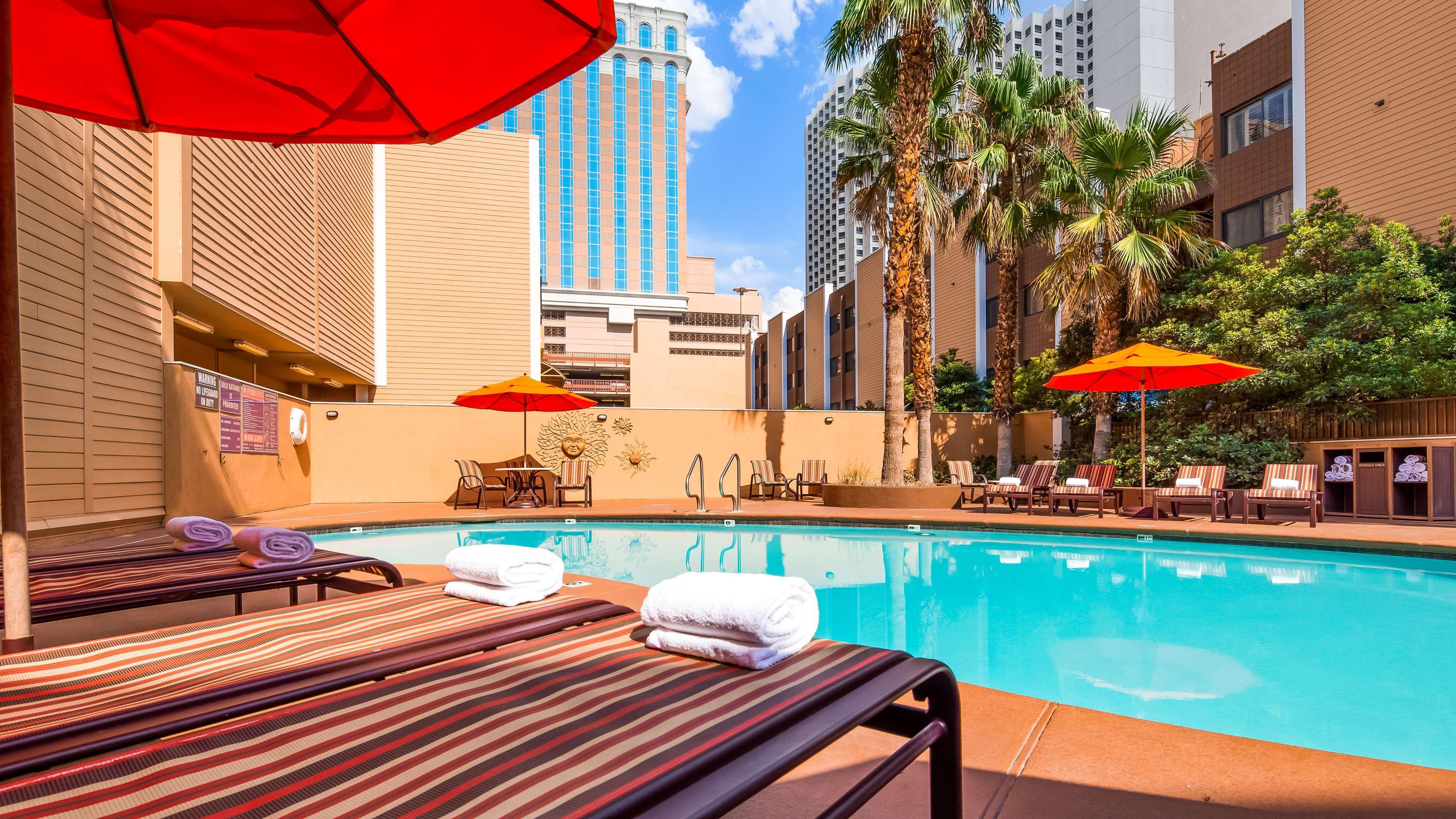 Best Western Plus Casino Royale - Center Strip Las Vegas Exterior foto